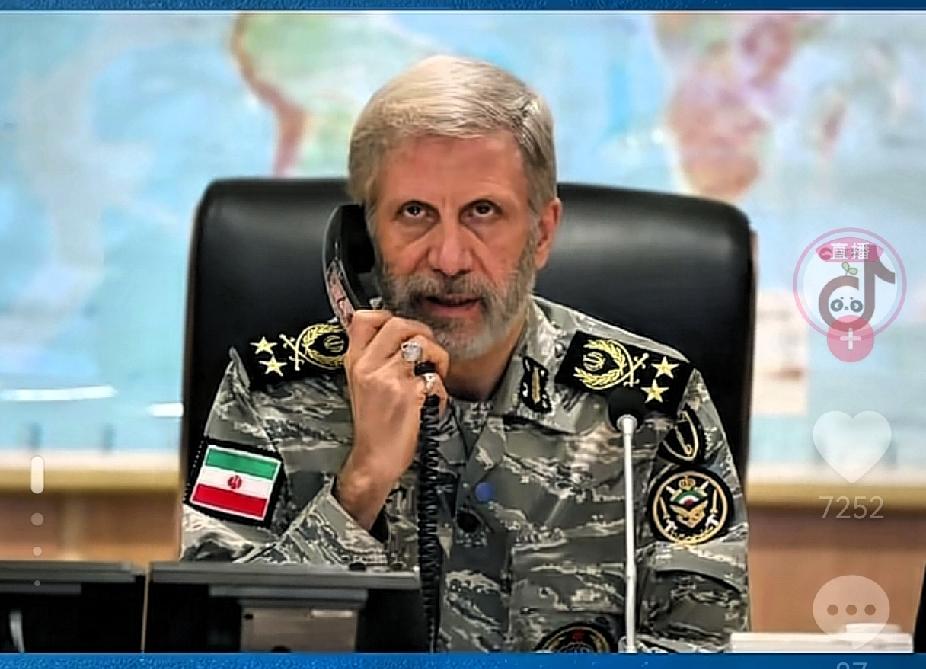 以色列媒体最新报道伊朗陆军总司令哈塔米，身亡。伊朗军队称其总司令哈塔米无恙