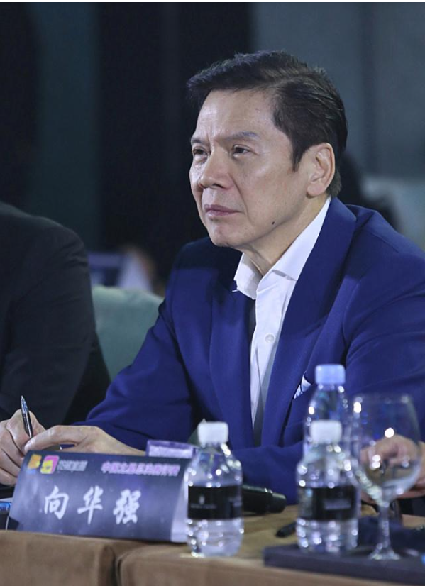 向家破产谣言压不住！向太向佐辟谣无效，向华强登报开记者会，5大谣言真相曝光