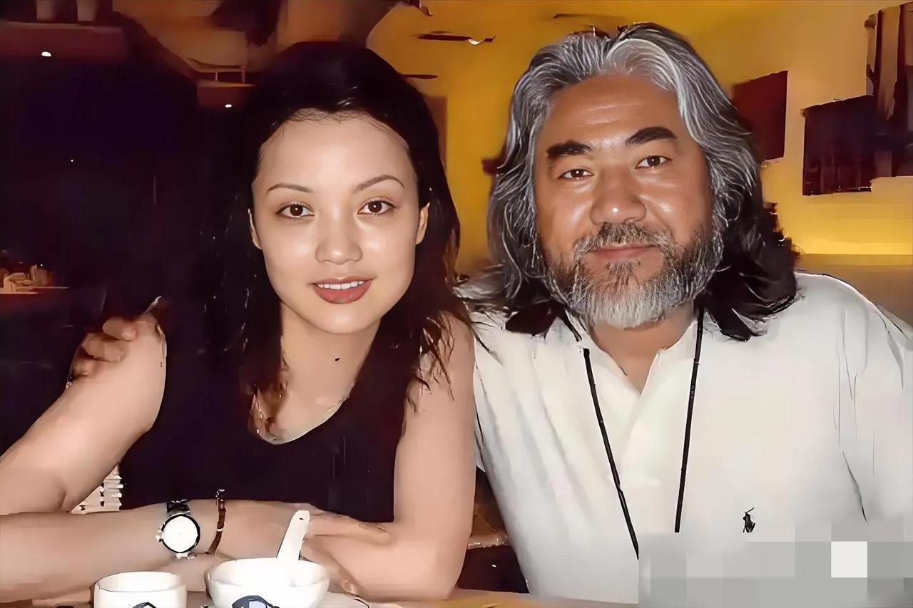 张纪中和前妻樊馨蔓网上吵的热火朝天，我专门去查了下他前妻樊馨蔓，万万没想到，原