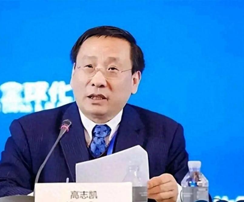 39万亿美债这颗超级炸弹悬在头顶！光利息一天就吞掉近30亿美元！高志凯5
