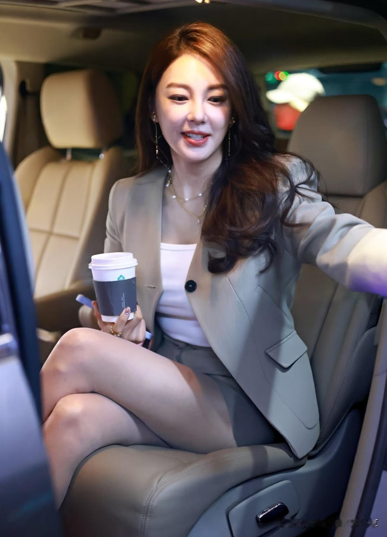 张雨绮老师女性展示自己的身材有错吗人的欲望从何而来什么样的女人会让男人终生