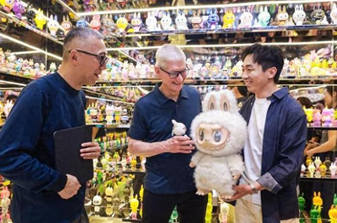 ☔访华结束，苹果CEO回美国，特朗普已选定新战场，中方接下挑战书。最近