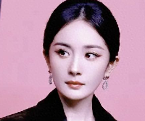 杨幂被前公公“吐槽”，未回应却获力挺，背后真相惊人