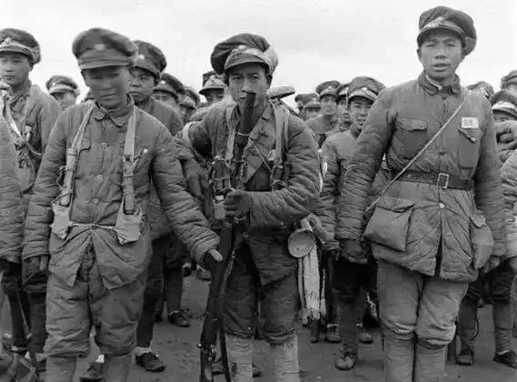 决死三纵唯一未叛变中队长，率部栖身土匪窝四个月后全员返回在1939年的十二月事
