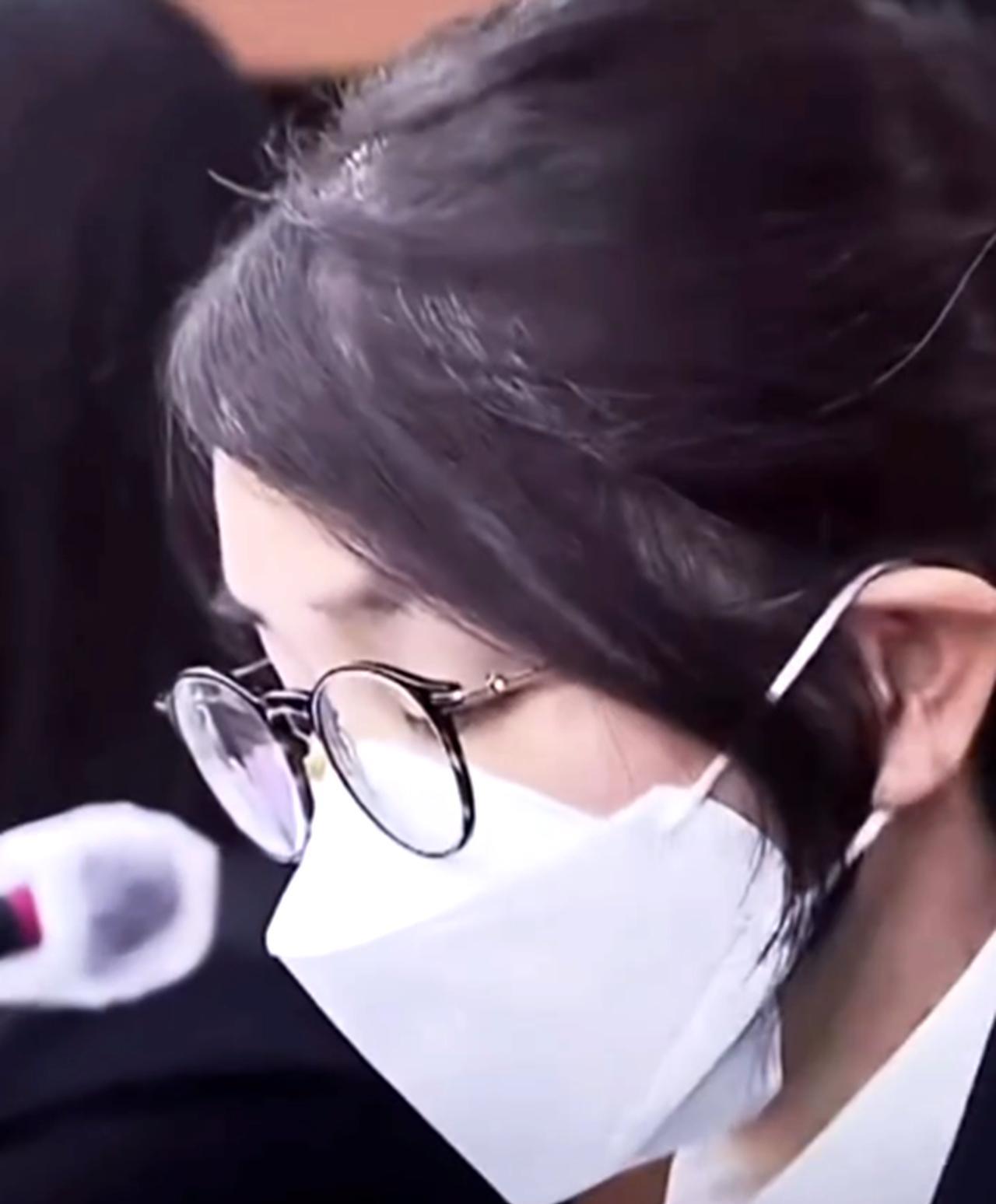 前韩国第一夫人金建希苍老了很多啊！9月24日，前韩国第一夫人金建希罕见出镜，画