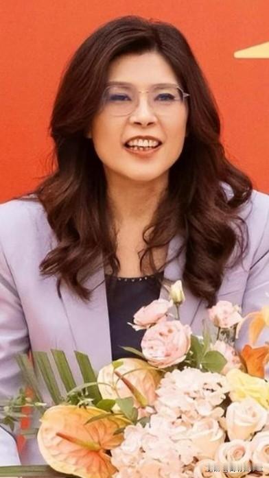支持率不足5%，高光过后迅速遇冷，郑丽文把国民党拖进困局？曾经，郑丽文一度
