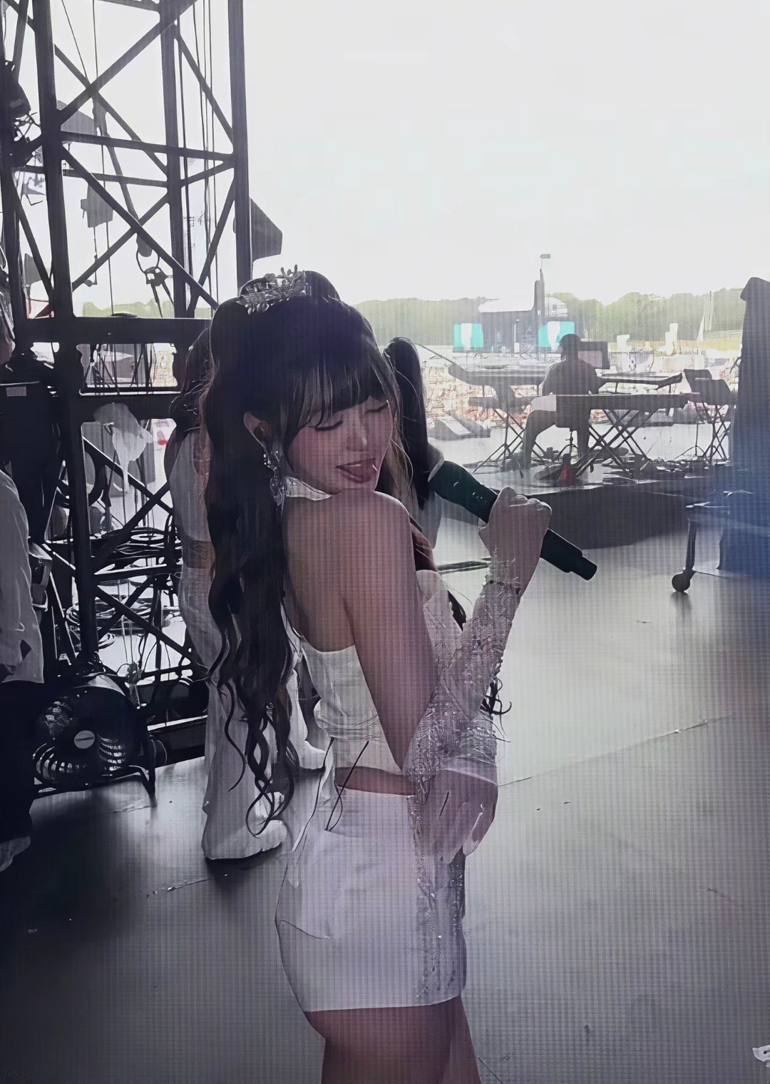 #张元英掉粉30万#掉点粉是正常的，有什么问题和我女大别墅说去吧​