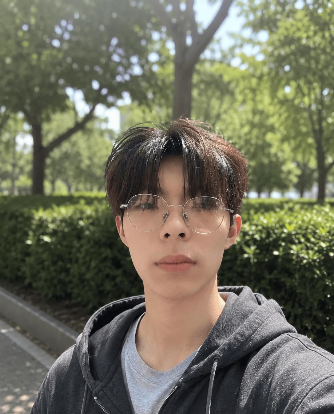 跟男生聊天没压力，为什么一遇到女生就不会了前段时间跟一个女生聊天，感觉完全不会