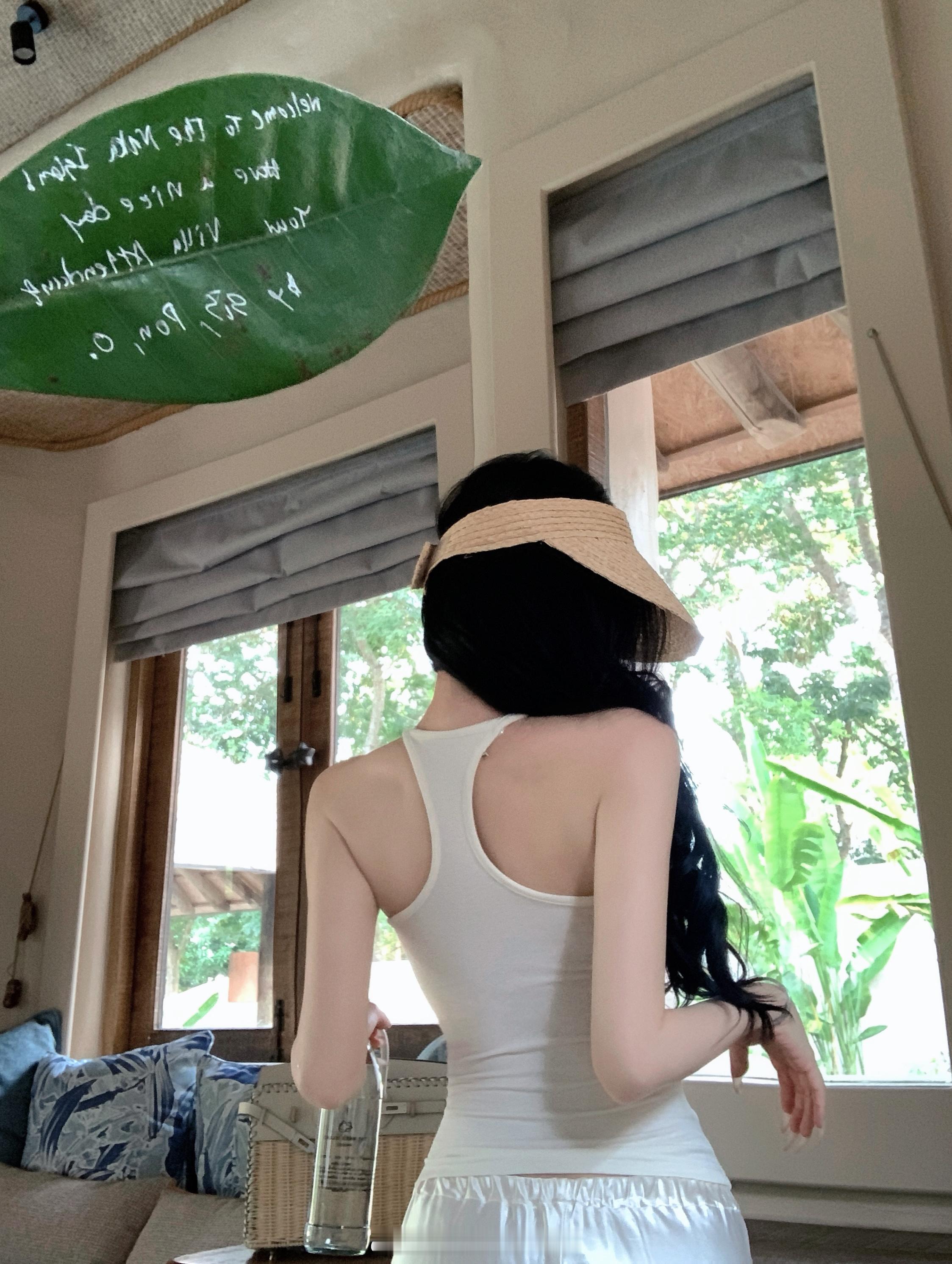 ⸝⸝っ·̫•⸝⸝🩰自带胸垫的小吊带可以人手N件啦！是每天都能穿出门的程度