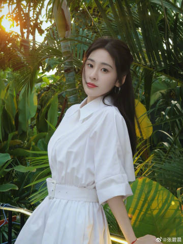 张碧晨愚人节整活这波整活真的太圈粉！愚人节小号挂黑自己，搞笑不尴尬，自然又真诚