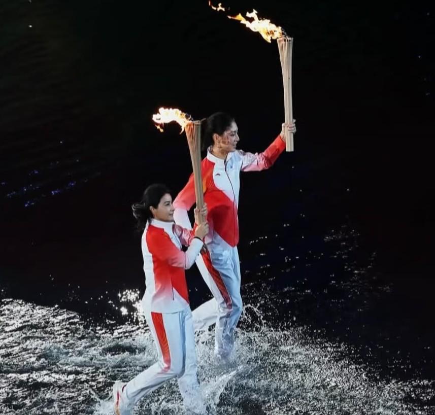 郭晶晶还是太低调了这么大的事就连公公都不知道霍震霆接受采访透露，自己是到