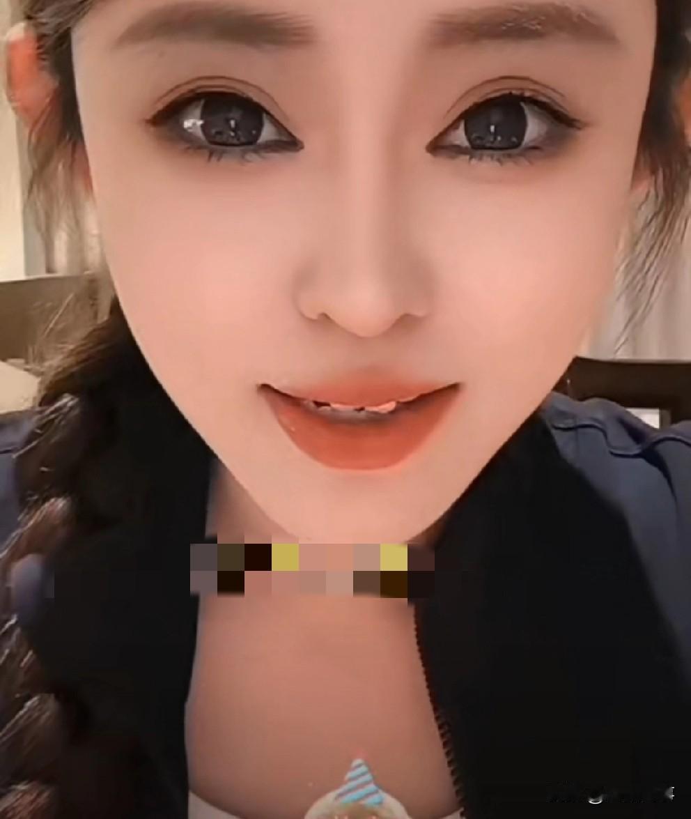 腿腿怒诉到，我好的时候大家舔，不好了就落井下石，这就是人性！