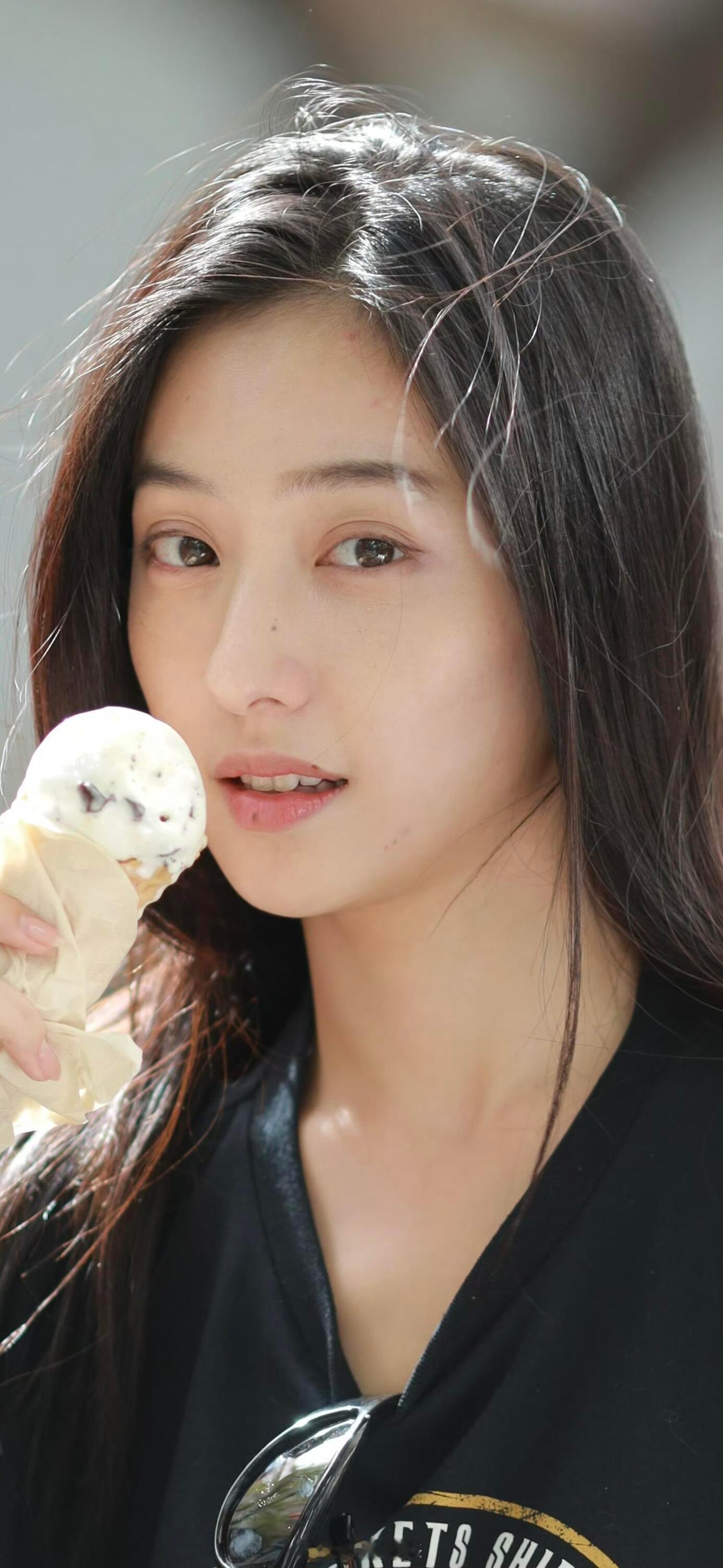 胡连馨原生感素颜干净灵动​​​