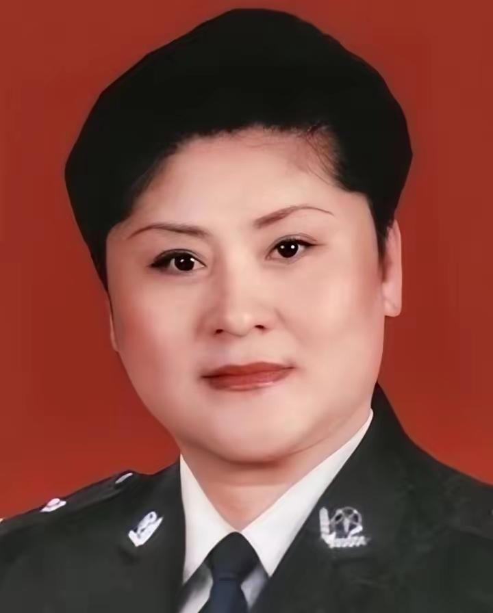 1988年郑州大案：女刑警以身做饵，一把匕首逆转生死，她的一生震撼国人19