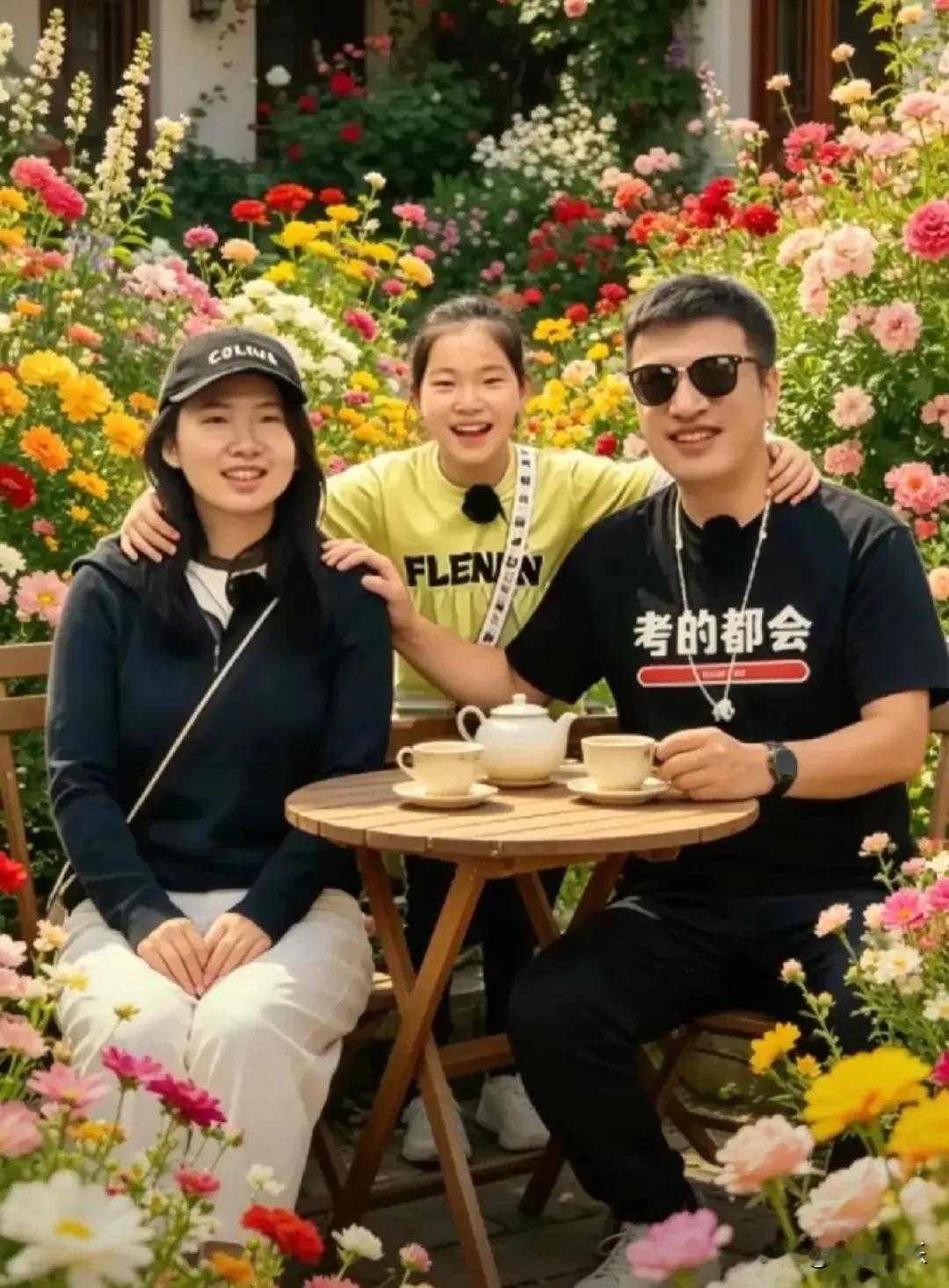 张雪峰前妻李丽婧，发长文回应所有争议！7月25日，张雪峰前妻李丽婧用“峰延