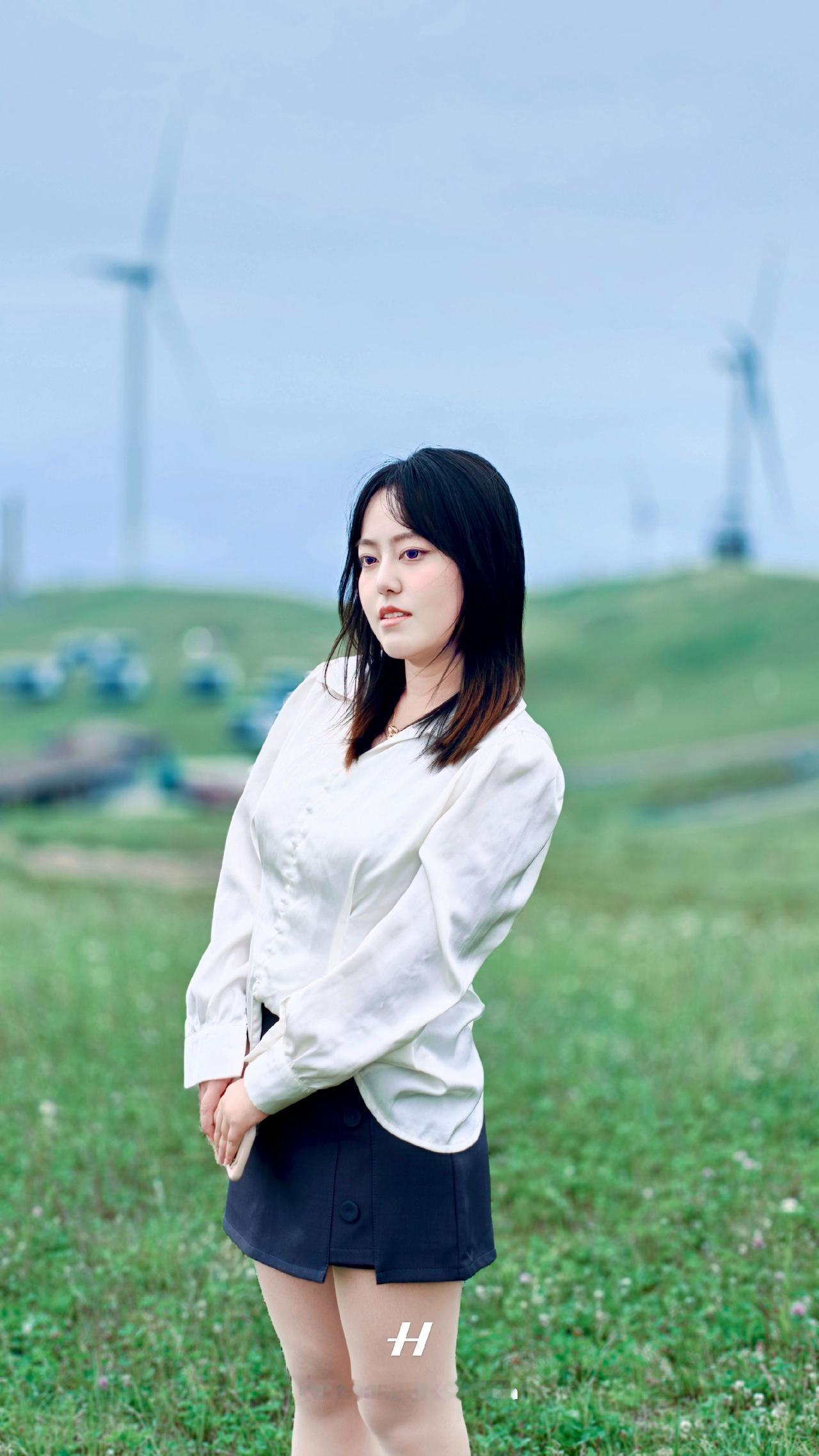 手机人像。户外出片户外松弛感元气少女感拉满朝阳女孩