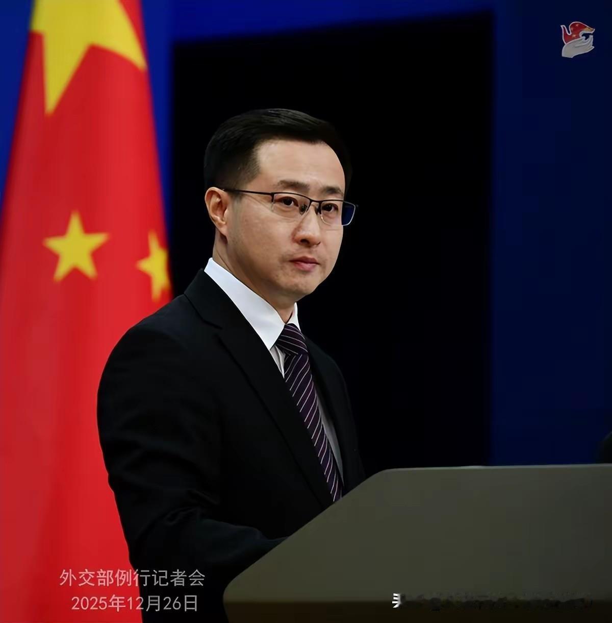 卡住美国军工脖子！中国一夜制裁20家美企，美国为何罕见认怂？这20家企业包