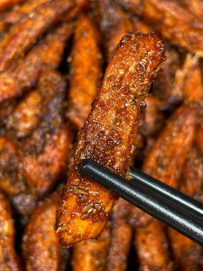 ✅孜然鸡胸肉，外焦里嫩，妥妥的解馋小零食我的宝藏食谱