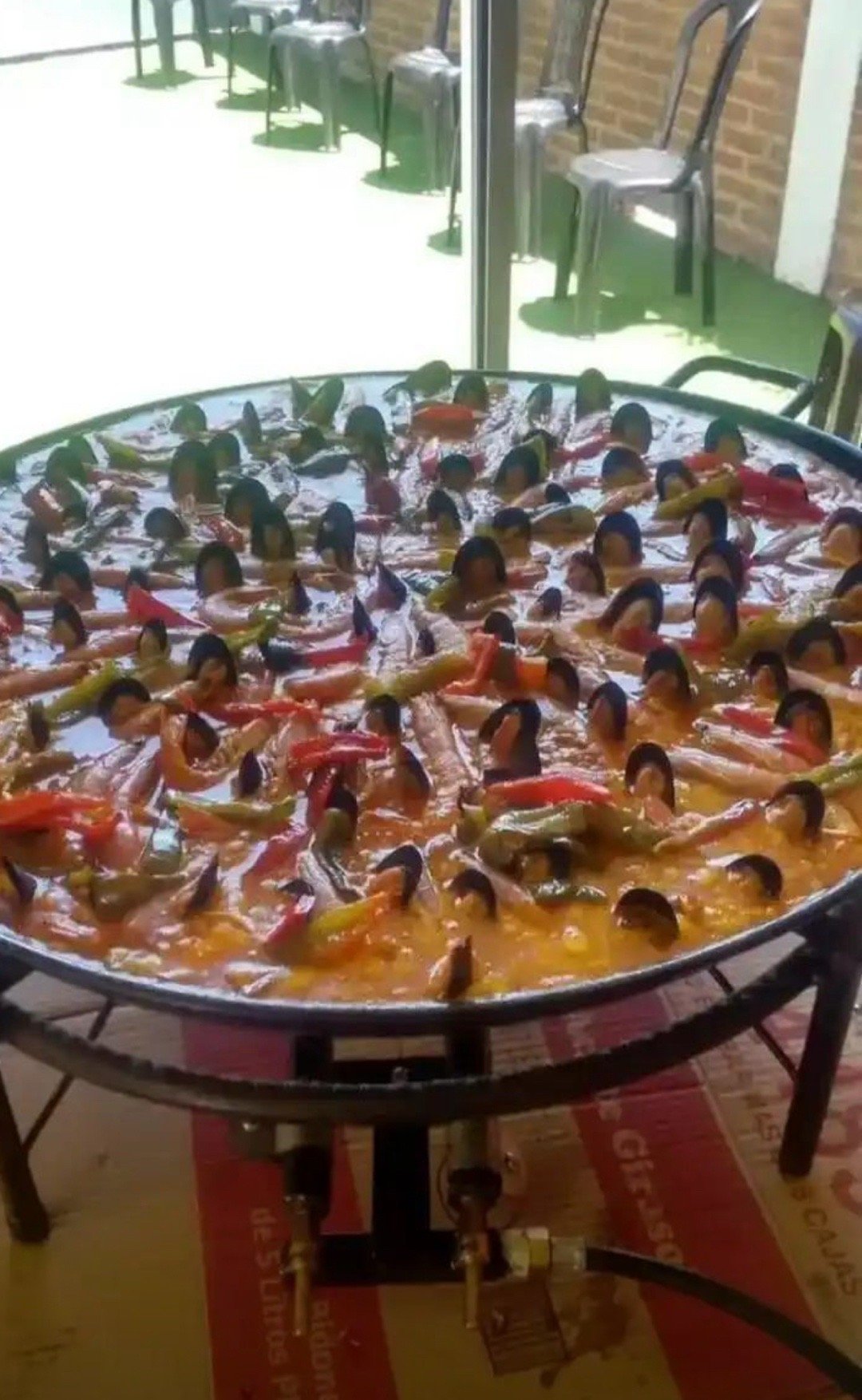 乍一看还以为是好些人在泳池玩呢​​​