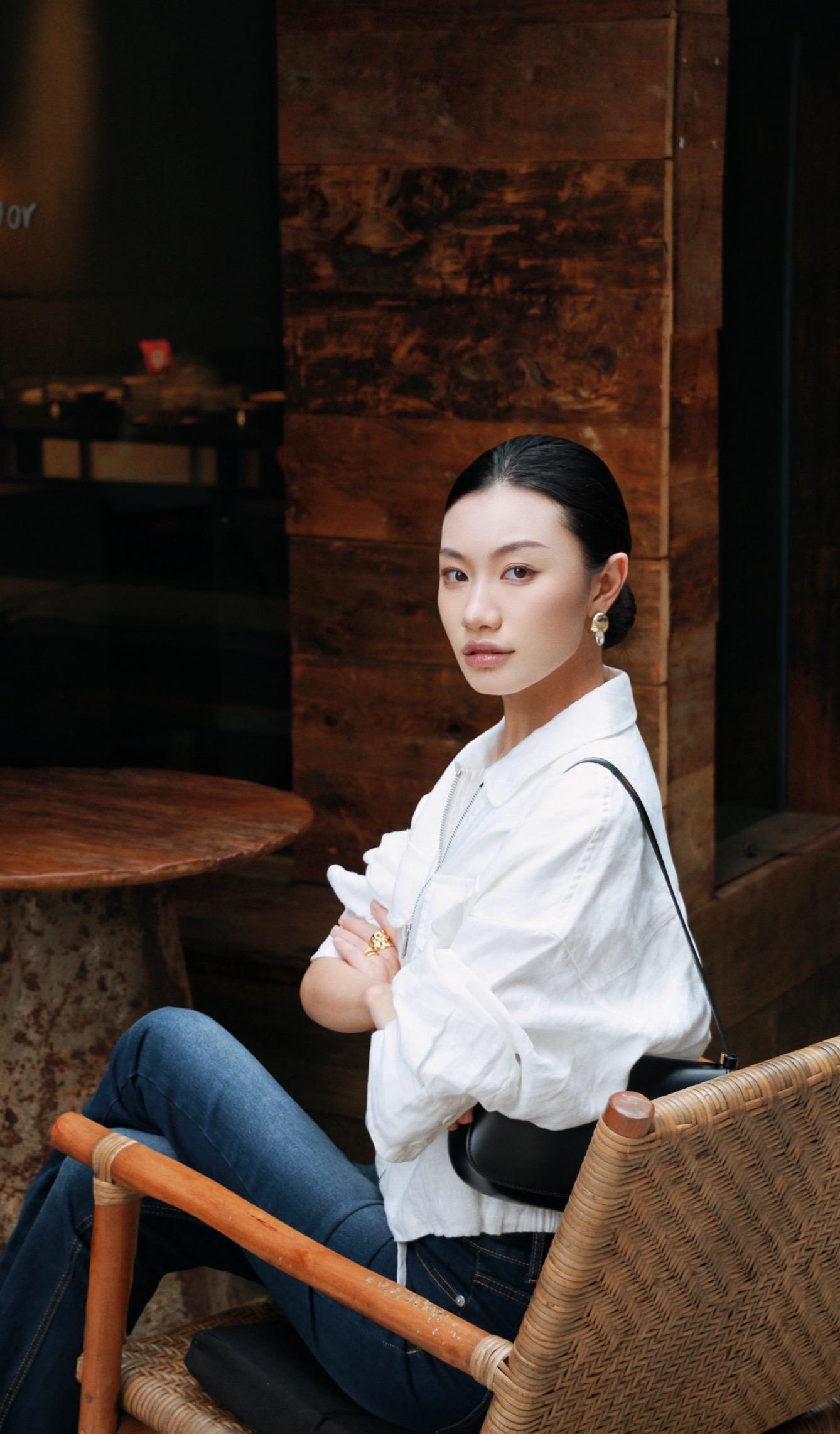老公是摄影师的好处📷。不愧是洋芋国，氛围也太慵懒了吧！