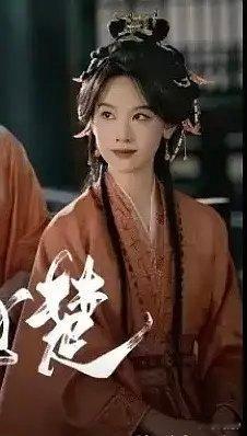 陈都灵现在最大的问题就是脸像莫文蔚