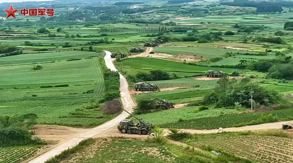 重大改变，解放军炮兵火力再次加强！炮兵连已经由6门炮增加到8门，一个炮兵营由