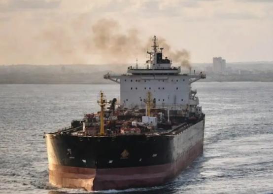 被封得严严实实的古巴，居然迎来了救命稻草，你们敢信吗？而且还是俄罗斯连着派来的，