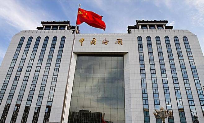 自从中国实施稀土管制措施以来，稀土的走私和通过第三方偷运的现象屡禁不止，呈现愈加