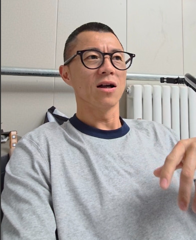 陈震:昨天晚上听一大哥说话，醍醐灌顶！陈震在社交网络发了一段有意思的视频，