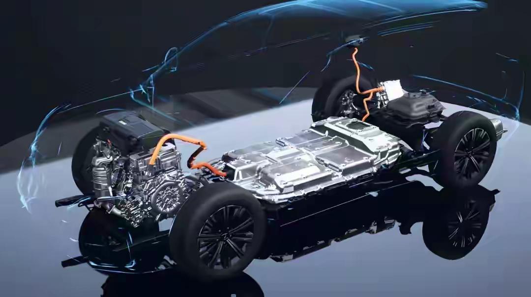 日本车称霸全球25年，被中国干翻了。2025年中国车企卖了2700万辆，日本2