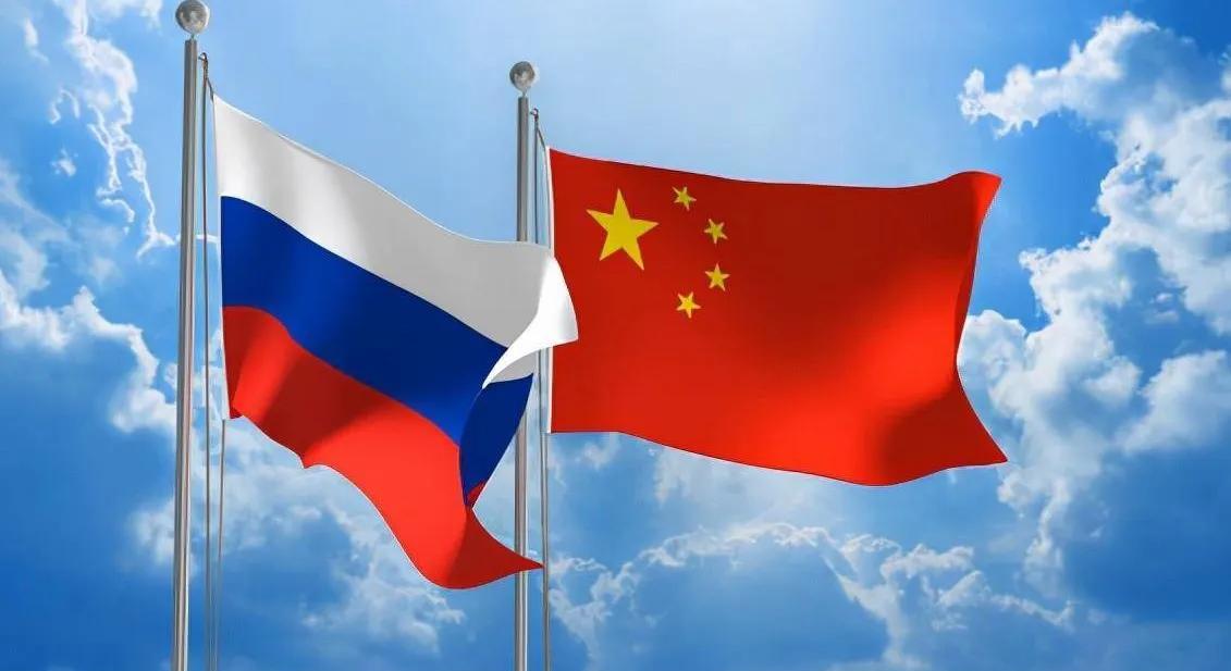 【波兰“克老大”不是吹的，中国开通北极快航3天后，中俄商定一件大事，坏了美国百年