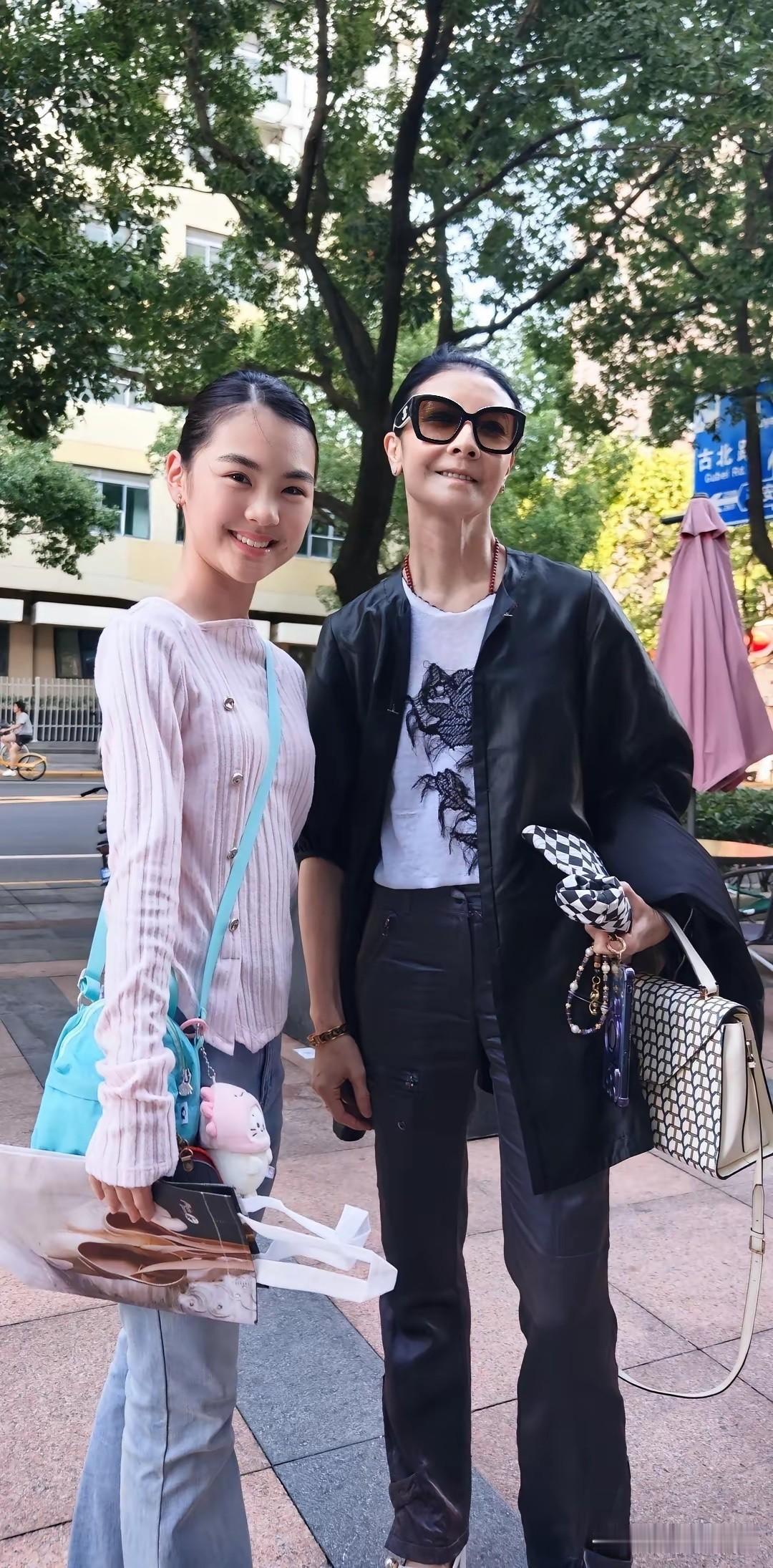 老天呐，差点没认出来！[赞][赞]