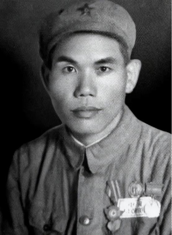 1955年，四野资深旅长王化一，得知授少校军衔，转身对组织干事，苦笑道：“太丢脸