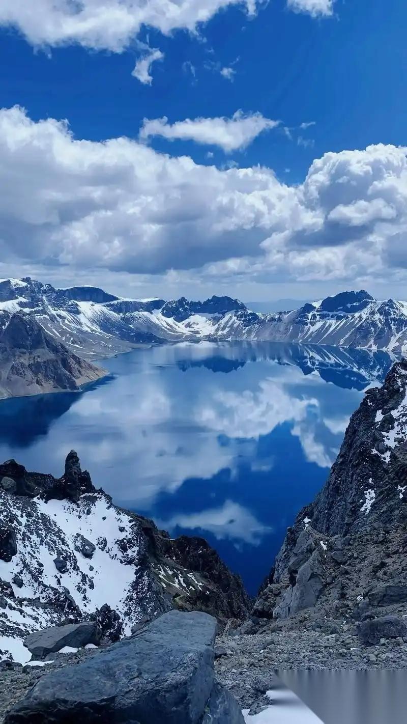 长白山旅游集团的这张遮羞布终于被文旅部给扯了下来！早些年去过长白山，门票一百多点