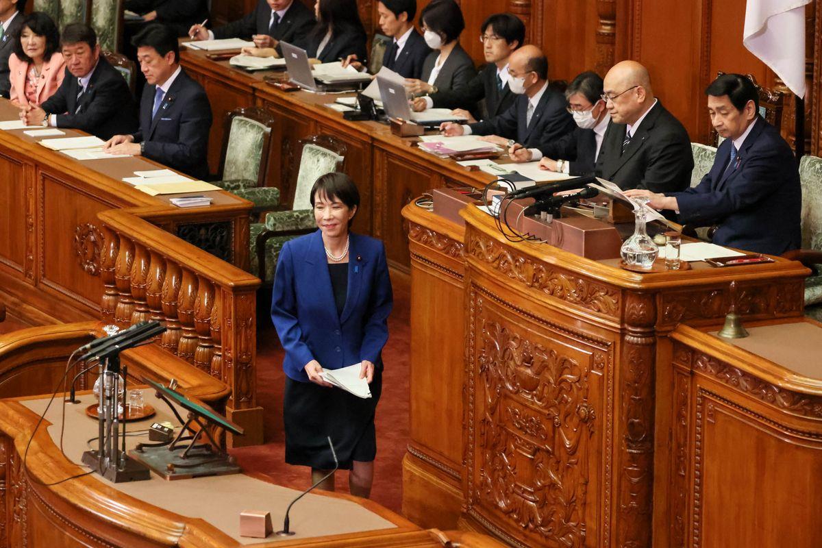 高市早苗提到要延续中日“战略互惠关系”，还要加强交流沟通。听起来像是积极信号，但