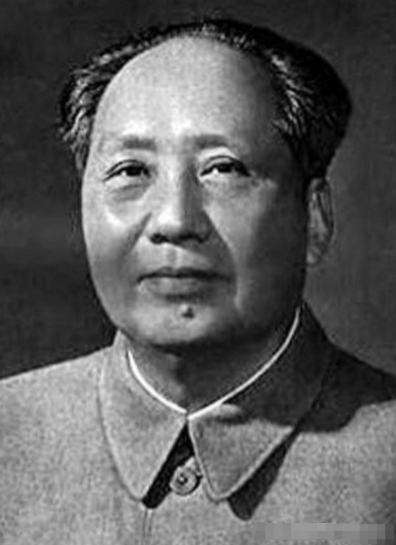 1972年，李讷生娃后写信请求爸爸接济8000元，毛主席看罢来信后，心痛不已，指