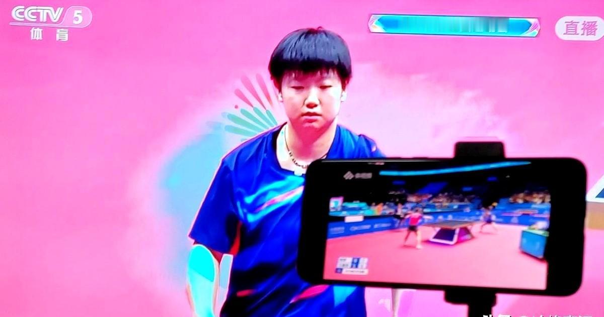 陈梦的时代结束了，干脆彻底。陈梦毫无招架之力。在潮水一般的“王曼昱加油”的尖