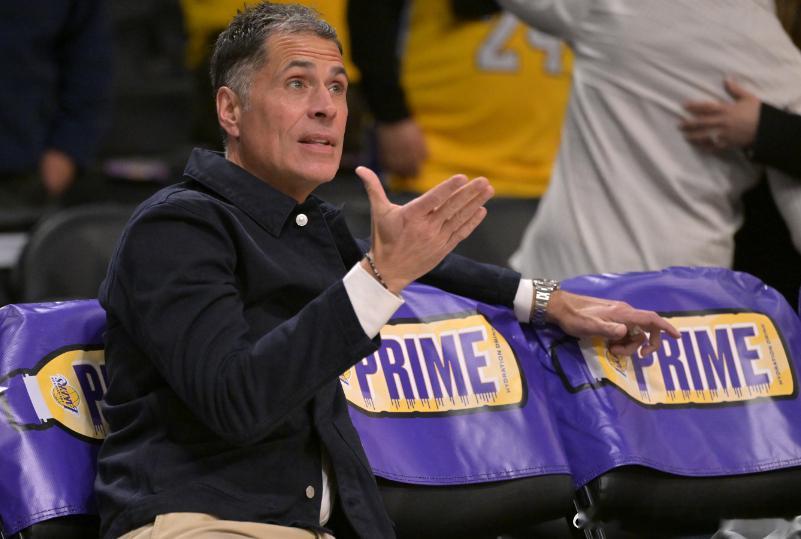 据ESPN名记DaveMcMenamin报道，知情人士透露，湖人在当地时间周三