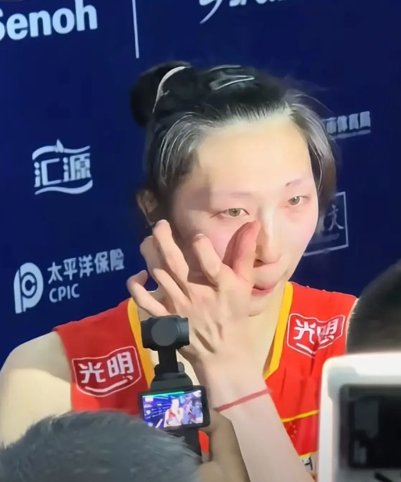 吴梦洁重蹈覆辙，再现巴黎奥运与土耳其决赛情景，4个赛点，哪怕吴梦洁把握一个，也不