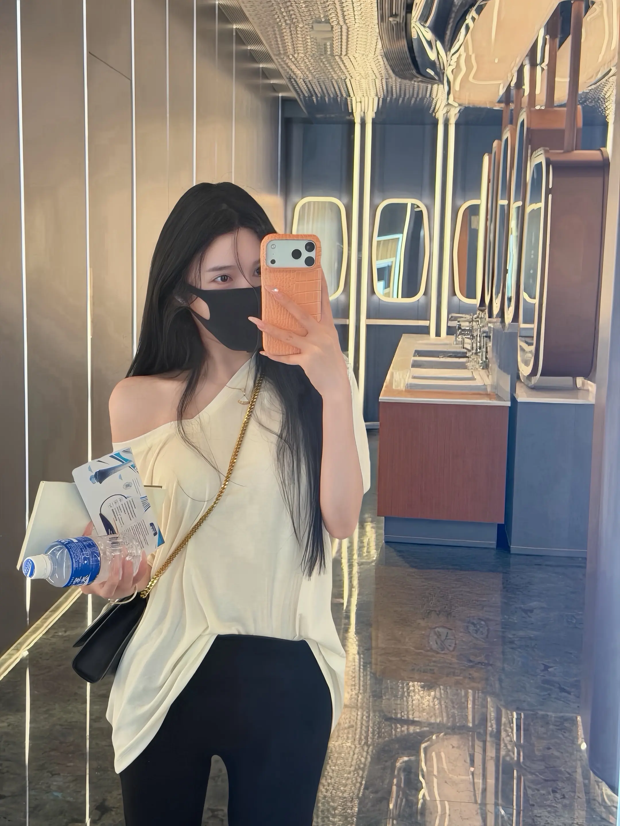 美女一般不发自拍但我敢