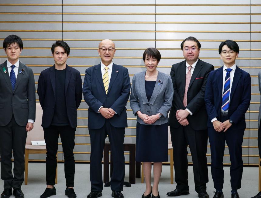 日本首相高市早苗今天发文说：“今日，五家拥有全球顶尖技术的农林水产领域龙头企业代