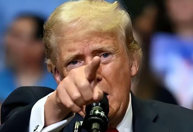 特朗普万万想不到，自己绞尽脑汁从中国台湾地区“抢”来台积电，到最后竟然白忙一场，