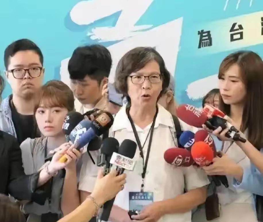 蔡壁如宣布出家，柯文哲听闻惊呼，这场“修行”耐人寻味！民众党创