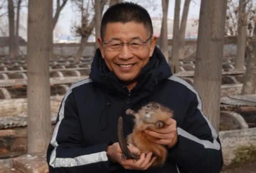 1992年，河北一位大叔斥巨资改造了一个老鼠养殖基地，里面居然藏着3万多只老鼠，