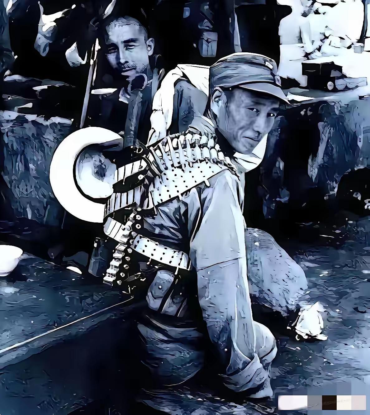 赴死之前，他回头望了望家乡​​请大家记住照片中的人，他叫——陈阿生。当兵之