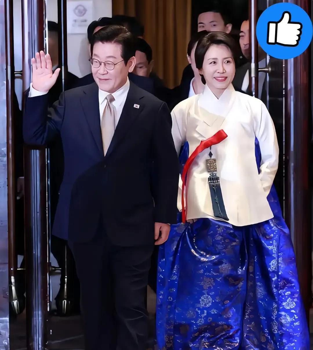 低调穿韩服，支持率飙3点访华三天，金惠敬只做了三件事：跟在后面半步、素颜、