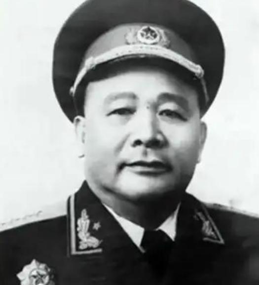 1955授衔：卧床15年未参战，却高居大将第二位！中央特批，就算人不在了，这
