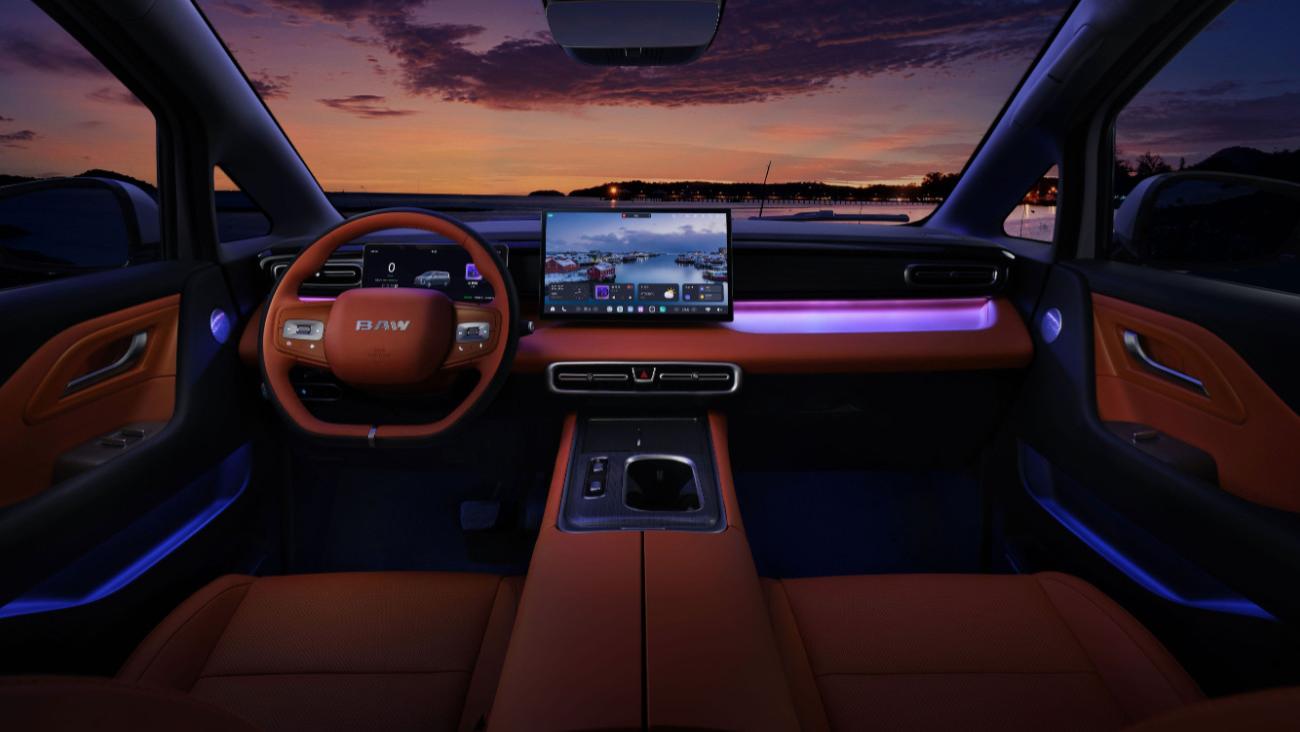 锐胜M8新能源中大型MPV上市！14.98万起售，航空座椅+智能驾驶配置