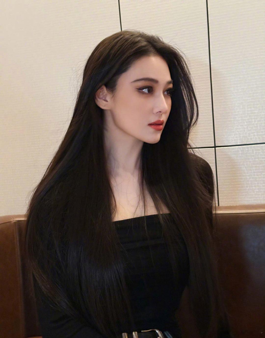 何捷说当初看上张馨予，不是因为她多漂亮何捷说是因为2017年看她参加警犬训练，被