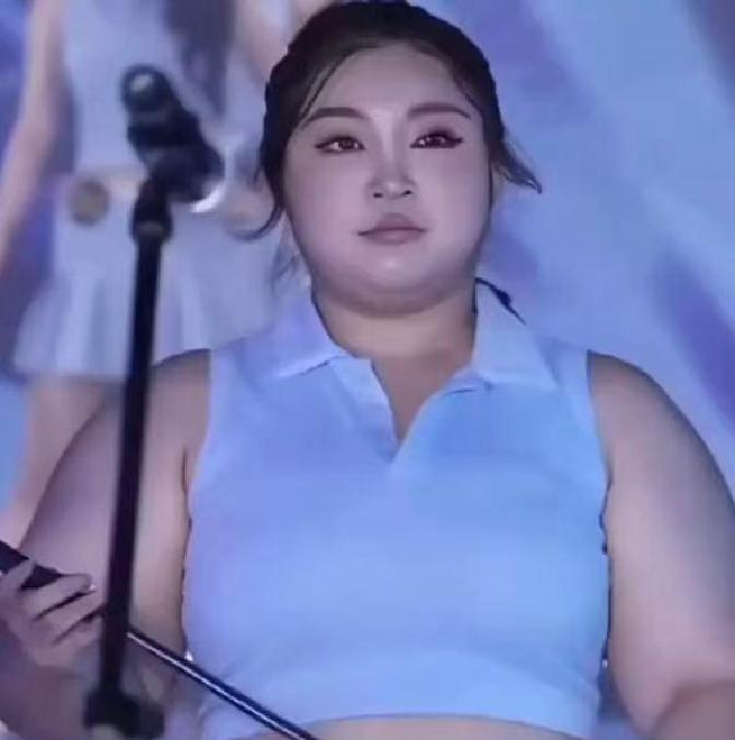 陕西选美大赛结果引发热议，专家终于出来回应了。这次陕西赛区的冠军张雨曦，一人包揽